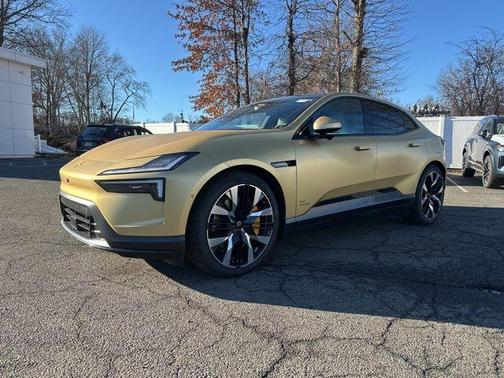 Gold 2026 Polestar 4 Long Range Dual Motor