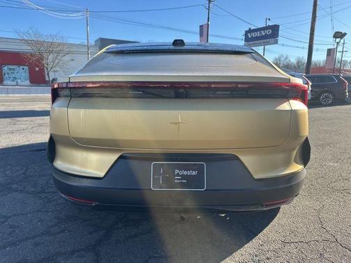 Gold 2026 Polestar 4 Long Range Dual Motor