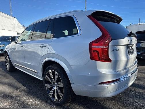 2023 Volvo XC90 B6 AWD Ultimate 7-Seater