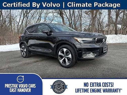 2025 Volvo XC40 Plus