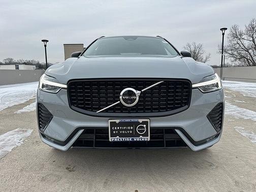 2025 Volvo XC60 Plus
