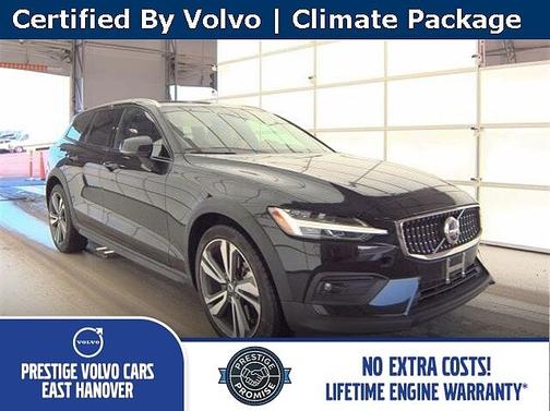 2025 Volvo V60 Cross Country Plus