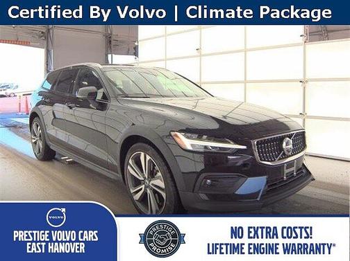2025 Volvo V60 Cross Country Plus