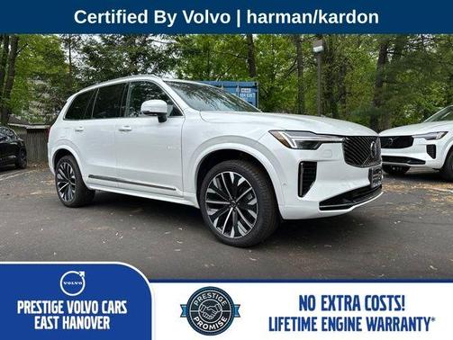 Crystal White Pearl 2026 Volvo XC90 B6 Plus 7-Seater