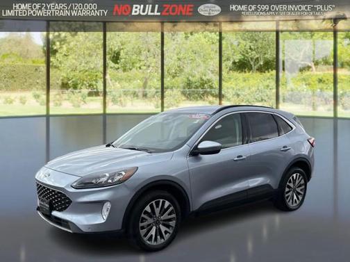 2022 Ford Escape Titanium