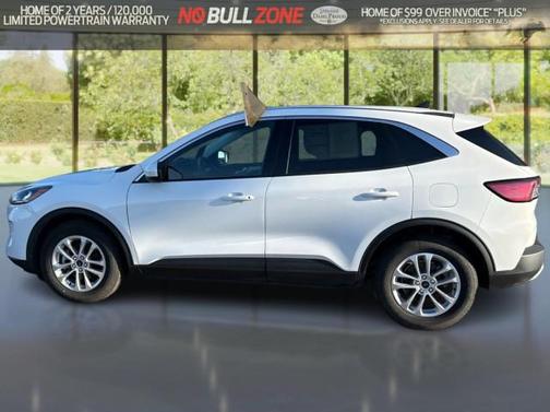 OXFORD WHITE 2021 Ford Escape SE