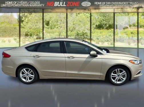WHITE GOLD 2018 Ford Fusion SE