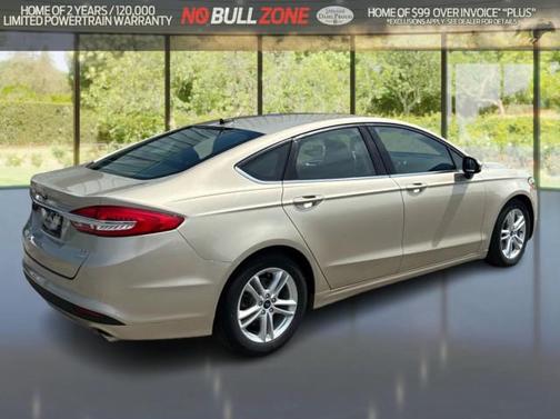 WHITE GOLD 2018 Ford Fusion SE