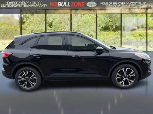 AGATE BLACK METALLIC 2022 Ford Escape SEL