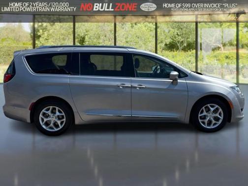 2018 Chrysler Pacifica Touring-L Plus
