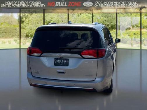 2018 Chrysler Pacifica Touring-L Plus