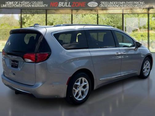 2018 Chrysler Pacifica Touring-L Plus