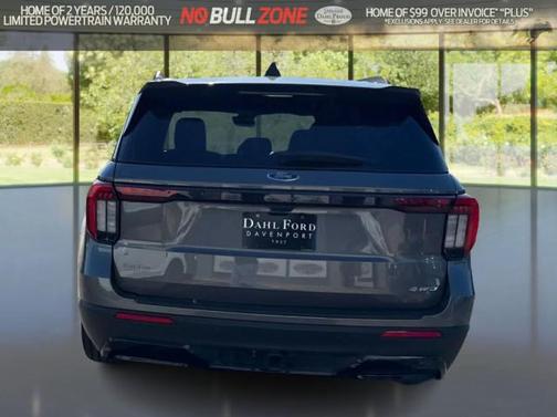 2025 Ford Explorer ST-Line