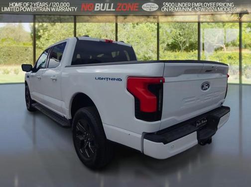 2025 Ford F-150 Lightning Flash