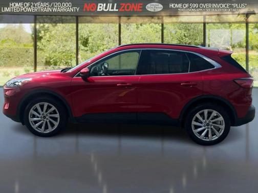 2022 Ford Escape Titanium
