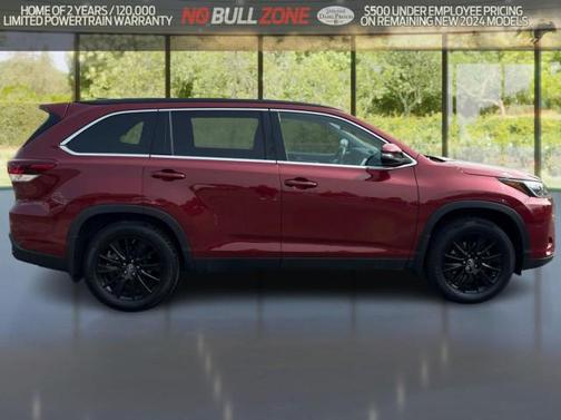 2019 Toyota Highlander SE