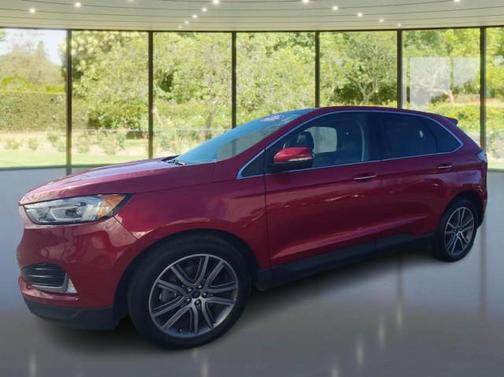 2020 Ford Edge Titanium