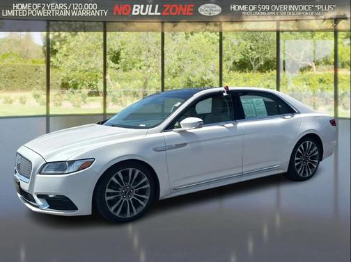 White Platinum Tri-Coat 2017 Lincoln Continental Select