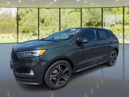 2022 Ford Edge ST