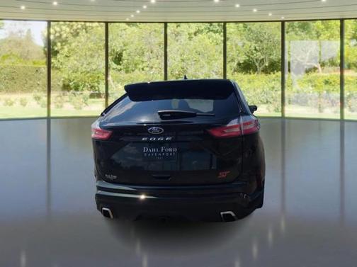 2022 Ford Edge ST