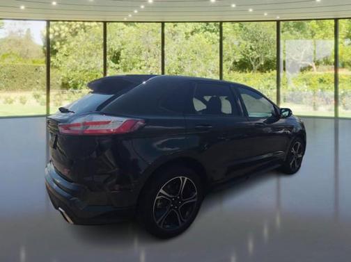 2022 Ford Edge ST