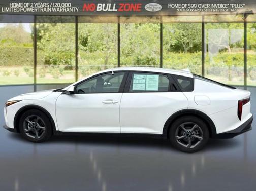 Snow White Pearl 2025 Kia K4 LXS