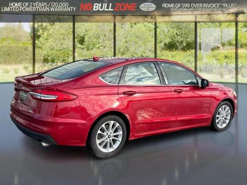 2020 Ford Fusion SE
