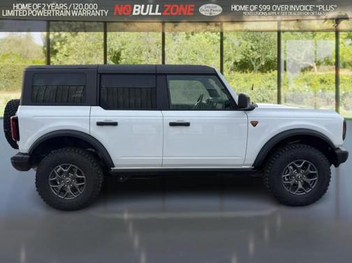 OXFORD WHITE 2025 Ford Bronco Badlands