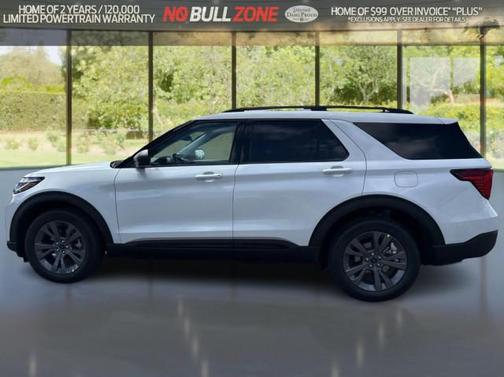 Star White Metallic Tri-Coat 2026 Ford Explorer Active