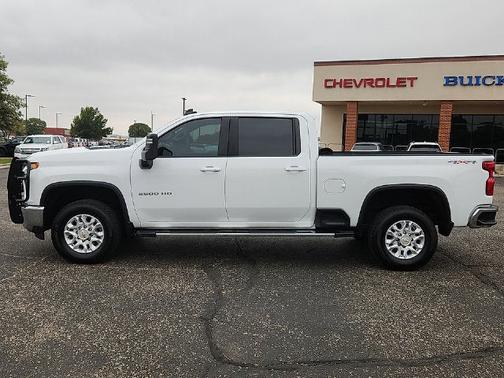 Summit White 2022 Chevrolet Silverado 2500 LT