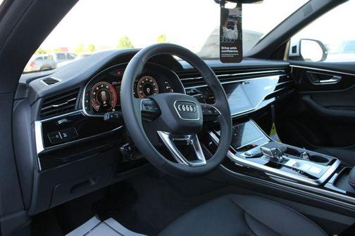 Glacier White Metallic 2026 Audi Q8 55 Premium Plus