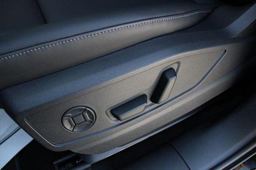 Mythos Black Metallic 2026 Audi Q5 Premium TFSI quattro S tronic