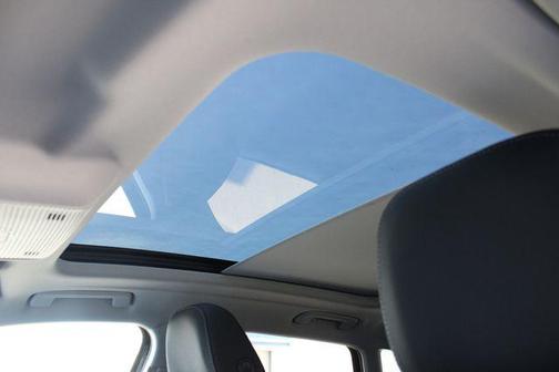 Mythos Black Metallic 2026 Audi Q3 TFSI quattro S tronic