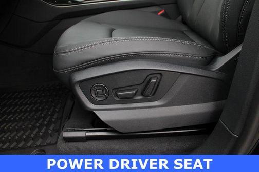 2025 Audi Q8 55 Premium