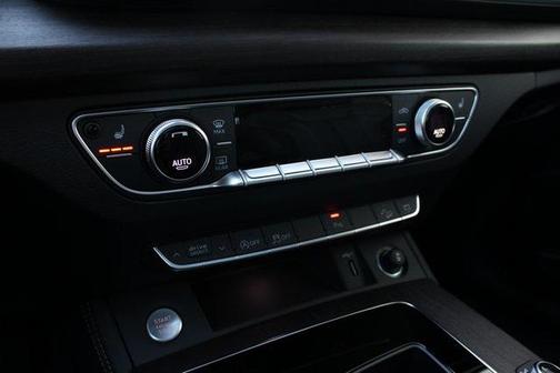2025 Audi Q5 45 S line Premium Plus