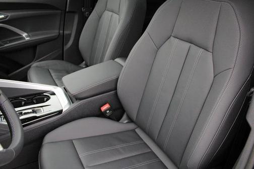 2025 Audi Q5 Premium