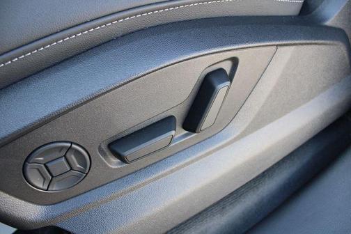 Daytona Gray Pearl Effect 2026 Audi Q8 55 Premium Plus