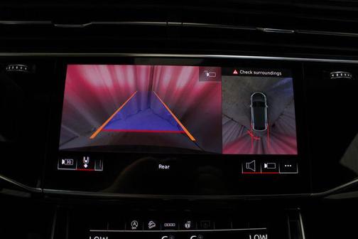 Daytona Gray Pearl Effect 2026 Audi Q8 55 Premium Plus