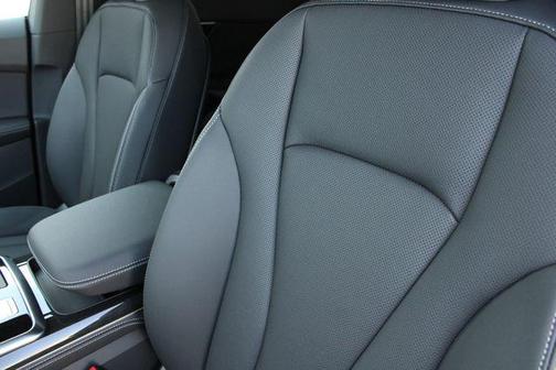 Daytona Gray Pearl Effect 2026 Audi Q8 55 Premium Plus