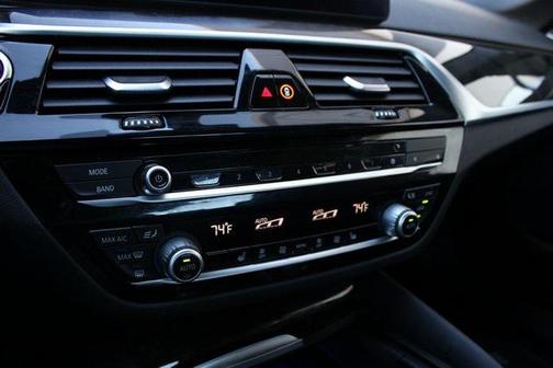 2022 BMW 530 i xDrive