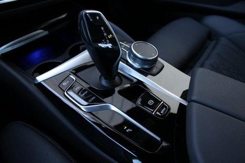 2022 BMW 530 i xDrive