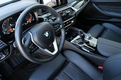 2022 BMW 530 i xDrive