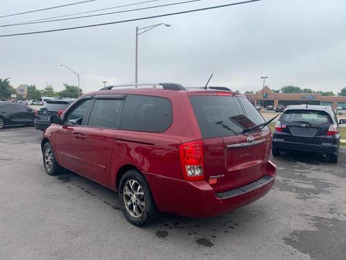 2014 Kia Sedona LX