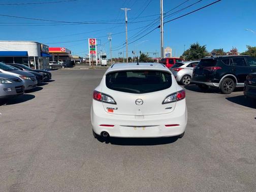 2013 Mazda Mazda3 i Touring
