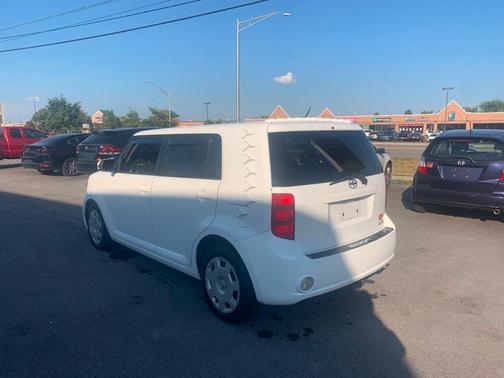 2010 Scion xB 