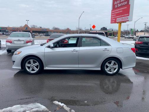 2012 Toyota Camry SE