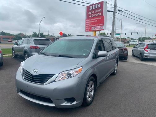 2013 Toyota Sienna LE