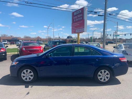 2010 Toyota Camry LE