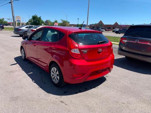 Boston Red 2016 Hyundai Accent SE