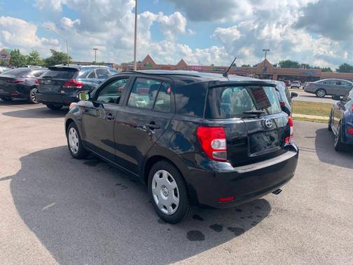 2010 Scion xD